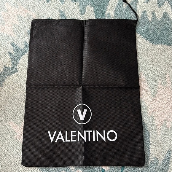 11.25x14.75” Valentino Dust Bag - Picture 1 of 2